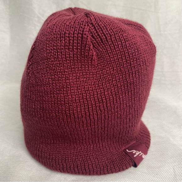 Nike Reversible Beanie Womens OSFM Cable Knit Hat Burgundy Pink Dual Layer Puff - Picture 3 of 8